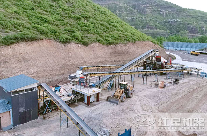 河卵石加工石子和沙的生產線現(xiàn)場